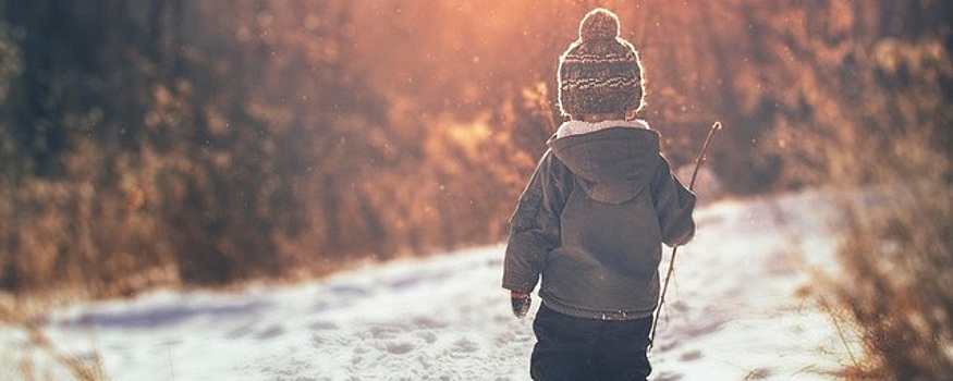 В Сочи с вечера 8 февраля ищут пропавшего мальчика в домашних тапочках