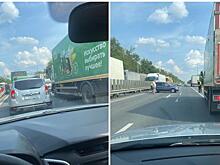 В Рыбновском районе столкнулись легковушка и фура