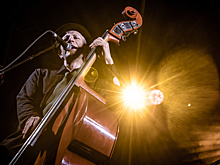 Некультурная публика: Билли Новик оправдал желание петербуржцев запретить наливайки