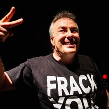 Чем большая политика привлекает известных музыкантов