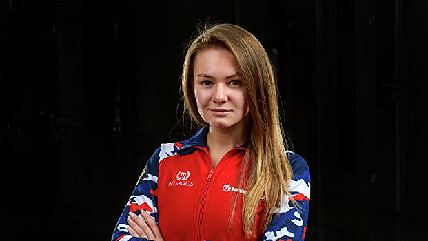 Ефременкова завоевала серебро на этапе Кубка мира по шорт-треку