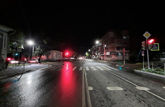 Подросток попал под машину в Азове