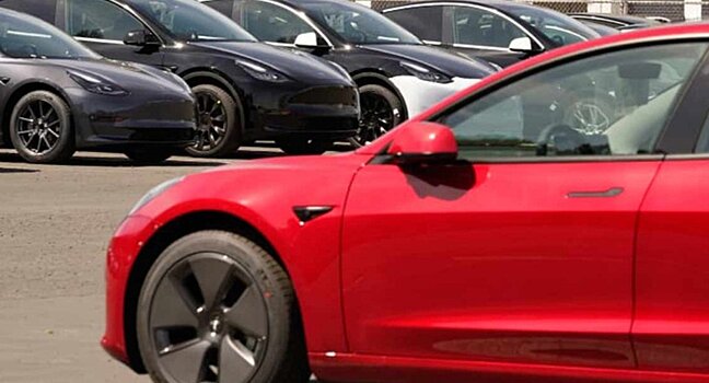 Электромобили Tesla лишились наивысшего рейтинга безопасности