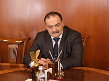 Врио главы Дагестана Сергей Меликов может лишиться квадратных метров и доверия