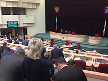 Заседание саратовской гордумы началось с минуты молчания в память об убитой школьнице