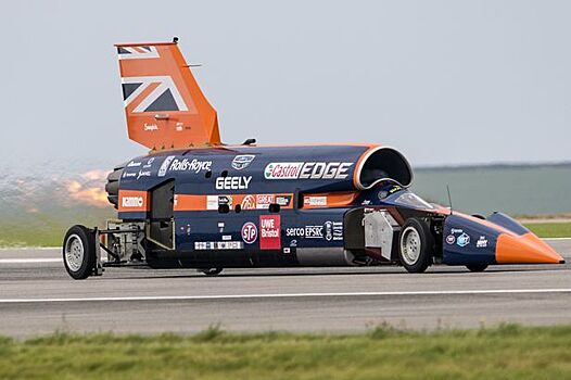 Новые испытания сверхзвукового автомобиля Bloodhound SSC начнутся осенью 2018 года в ЮАР