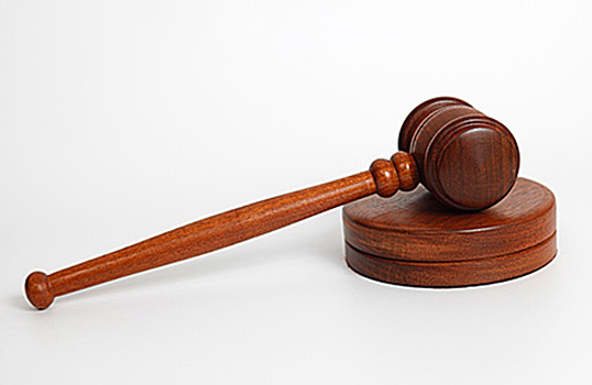 «Генеральское дело». Глава МВД Мурманской области судится с FlashNord из-за статьи о рыбалке