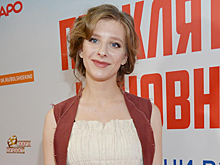 Лиза Арзамасова не смогла сдержать слёз, записывая обращение к своей героине в «Папиных дочках»: видео Super