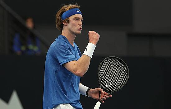 Рублёв вышел в полуфинал турнира в Аделаиде