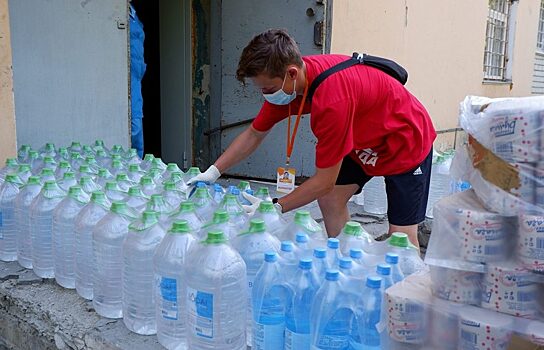 В Курганскую инфекционную больницу привезли 1800 литров воды и литры мыла