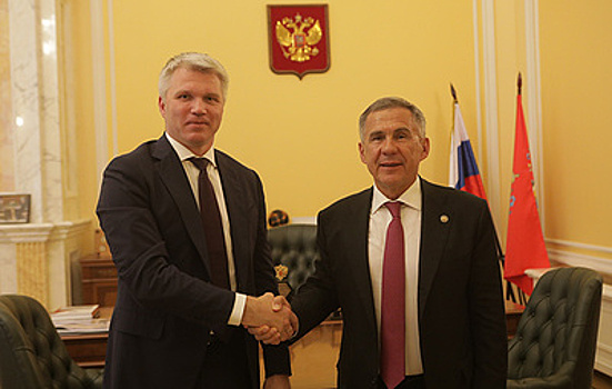 Министр спорта России Колобков и глава Татарстана Минниханов провели рабочую встречу