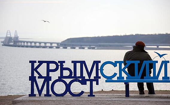 В Киеве ждут, когда Крым возьмет в руки вилы