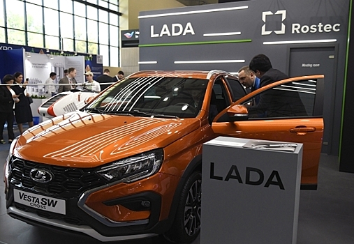 «Lada и китайцы»: Назван топ-3 самых популярных в России автомобилей