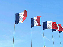 Политолог считает, что импичмент Макрона после отставки премьера маловероятен