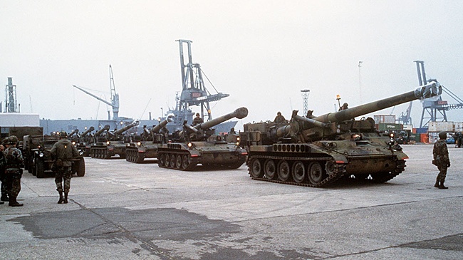 Кроме устаревших гаубиц M101 Греция сплавит ВСУ еще и 203-мм САУ M110