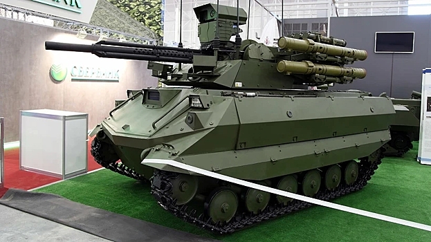 Российская армия закупит боевых роботов