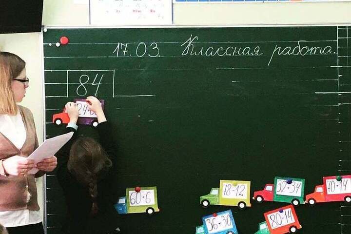 Онищенко рассказал об идее сокращения продолжительности обучения в школах