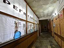 Дмитрий Азаров поручил провести ремонт Алексеевской поликлиники в этом году