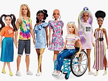 В продаже появились лысые куклы «Барби» с болезнями