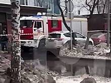 Оцепленная в Москве улица из-за похожего на мину предмета попала на видео