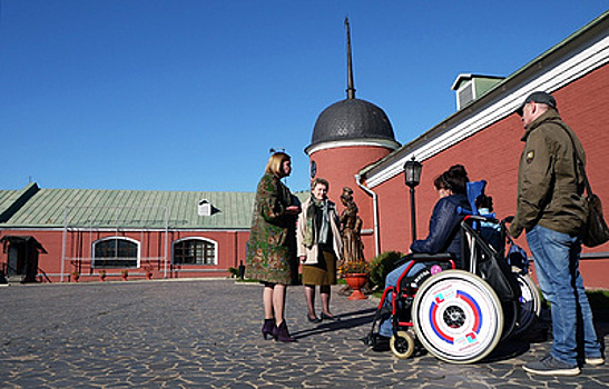 Люди с инвалидностью протестировали безбарьерную среду Сергиева Посада