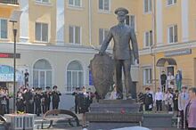 Памятник полицейскому открыли в Ульяновске