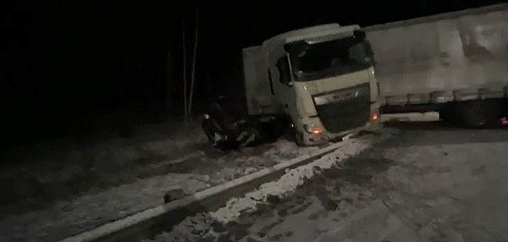 Два человека пострадали в массовом ДТП в Нижнем Новгороде