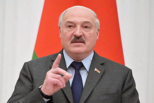 Лукашенко: Белоруссия не допустит удара в спину российским войскам