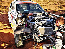 Авария на шестом этапе ралли «Дакар»-2020: грузовик столкнулся с внедорожником