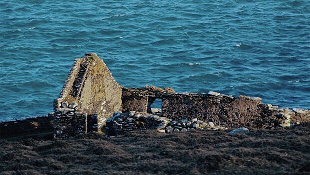Затопленная пирамида на юге Ирландии оказалась древней гробницей
