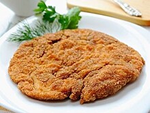 Салат с макаронами, колбасой и сыром