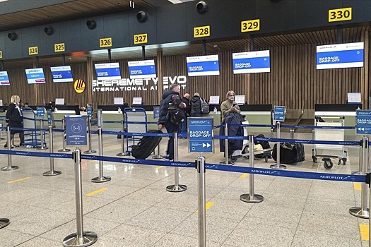 Летевший из Москвы самолет вернулся в аэропорт Шереметьево из-за дебоша