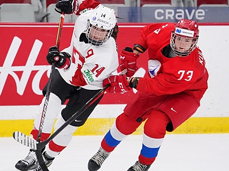 Российские хоккеистки упустили победу над швейцарками