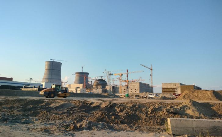 Губернатор Роман Старовойт назвал строительство двух реакторов на Курской АЭС стройкой века