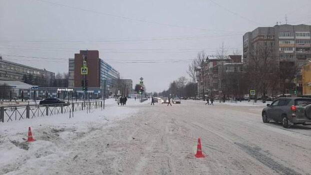 Два пешехода пострадали под колесами автомобилей в Вологде