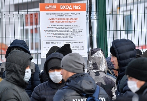 На Дальнем Востоке троих мигрантов лишили гражданства России за отказ встать на воинский учет