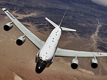 Самолет ВМС США подлетел к российским базам в Сирии