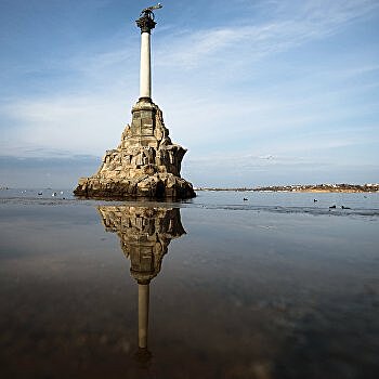 «Сами что-то придумывают, сами же в это и верят» - Скубченко об исторических «открытиях» Порошенко