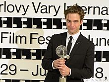 Фото: Роберт Паттинсон получил специальную награду на кинофестивале в Карловых Варах