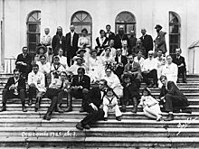 «Вы — в ЗАГС, а Хоботов — в монастырь»: в День работников органов ЗАГС Главархив напомнил о своих выставках