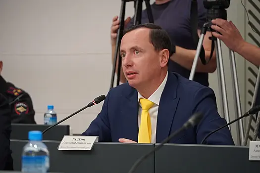 Челябинского депутата вызвали в суд из-за отдыха в Монако, ОАЭ и на Сейшелах