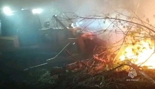 В Абдулино огнеборцы остановили распространение огня на всех участках пожара