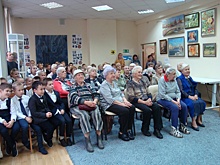 В библиотеке прошел № 162 имени К.М. Симонова праздник ко Дню пожилых людей