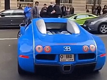Видео: Bugatti Veyron врезается в Lamborghini Aventador