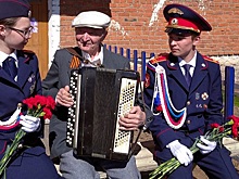 Ветерана Великой Отечественной войны с 95-летием поздравили кадеты Удмуртии