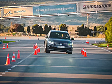 Видео: Volkswagen Tiguan проходит «лосиный тест»