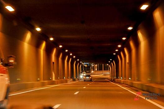 Кто должен уступить дорогу при выезде из тоннеля Золотого моста: ответ ГИБДД Владивостока