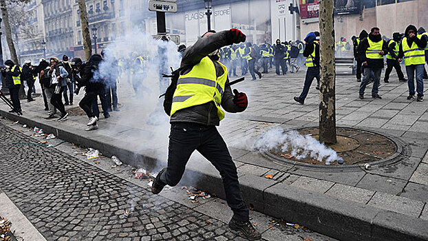 Оператор французских автострад подсчитал убытки от протестов «желтых жилетов»