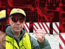 Трэш! Солист Ляписа Трубецкого Михалок жестко избил зрителя прямо на сцене: «Мне пришлось ему быка зарядить»