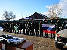 Сотрудники Астраханской таможни к Новому году подарили «Ниву» подразделению под Донецком
